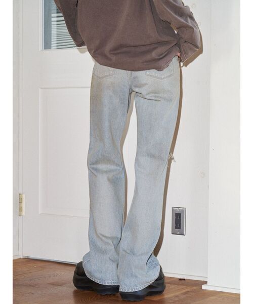 VEQUM（VEQUM）の「【VEQUM】BECK FULL FLARE JEANS（デニムパンツ・レディース・ライトブルー・26/25/24）」の22枚目の写真