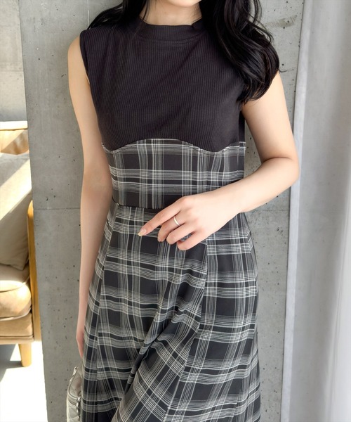 CLEAR BASIC（クリアベーシック）の「【低身長サイズ有】チェック柄布帛ドッキングノースリーブワンピース[大人 フェミニン スタイルアップ]（ワンピース・レディース・オフホワイト/ブラック・F/XS）」の6枚目の写真