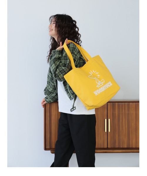 PEANUTS（ピーナッツ）の「PEANUTS キャンバストート（トートバッグ・レディース・ブラック/ブラウン/グリーン/ピンク/イエロー・FREE）」の12枚目の写真