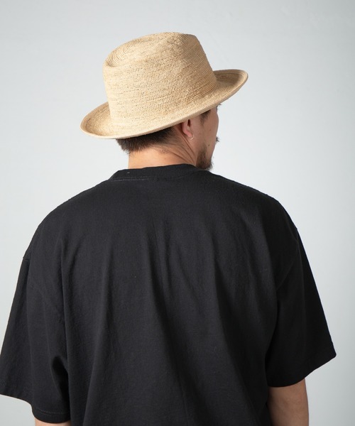 RACAL(ラカル)の「Rafia Crushable Fedora Hat / ラフィアクラッシャブルフェドラハット(ハット・メンズ・ナチュラル・MEDIUM/LARGE)」の5枚目の写真