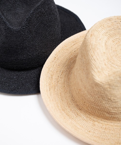 RACAL(ラカル)の「Rafia Crushable Fedora Hat / ラフィアクラッシャブルフェドラハット(ハット・メンズ・ナチュラル/ブラック・MEDIUM/LARGE)」の12枚目の写真