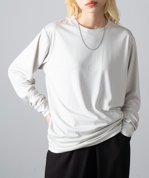 United Athle（ユナイテッドアスレ）の「【United Athle】4.4オンス ドライスムース ロングスリーブ Tシャツ ジム ヨガ ピラティス ロンT 5709（Tシャツ/カットソー・メンズ・ダークグリーン/ブラック/ネイビー/ホワイト/ダークパープル/ライトグリーン/オートミール/スミクロ/グレイッシュブルー・M/L/XL/S）」の4枚目の写真