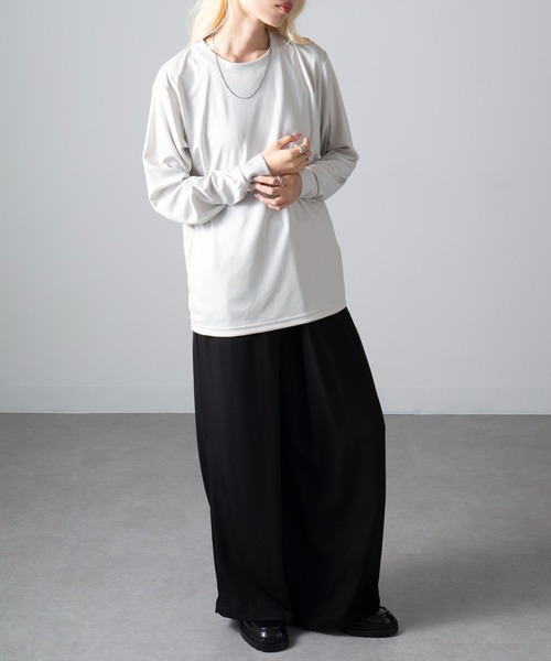 United Athle（ユナイテッドアスレ）の「【United Athle】4.4オンス ドライスムース ロングスリーブ Tシャツ ジム ヨガ ピラティス ロンT 5709（Tシャツ/カットソー・メンズ・ダークグリーン/ブラック/ネイビー/ホワイト/ダークパープル/ライトグリーン/オートミール/スミクロ/グレイッシュブルー・M/L/XL/S）」の10枚目の写真