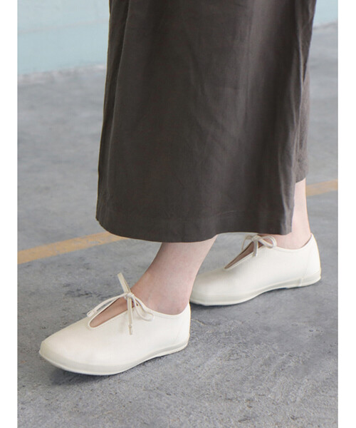 MoonStar(ムーンスター)の「MOONSTAR | LITE PRIM WOMEN(スニーカー・レディース・アイボリー・25/23/24)」の1枚目の写真