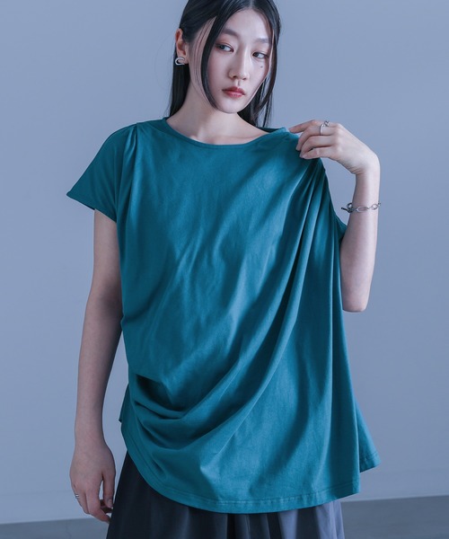 kOhAKU（コハク）の「『フレンチスリーブドレープカットソー』（Tシャツ/カットソー・レディース・ブルー/オフホワイト/ブラック・2/1）」の14枚目の写真