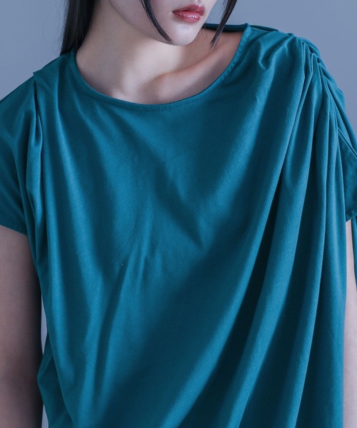 kOhAKU（コハク）の「『フレンチスリーブドレープカットソー』（Tシャツ/カットソー・レディース・ブルー/オフホワイト/ブラック・2/1）」の10枚目の写真