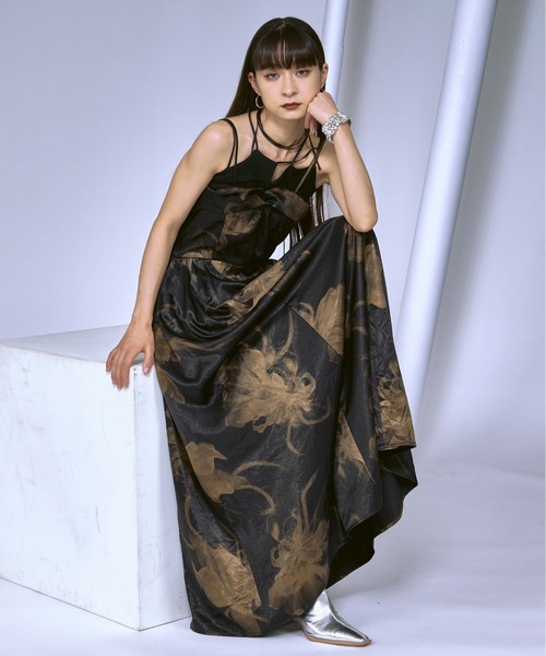 Ezick／Vintage flower サイドタックサテンキャミワンピース Ezick