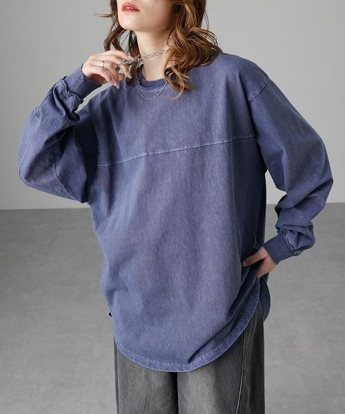 Soiunique（スワユニーク）の「ピグメント加工　胸切り替えライン入ＢＩＧシルエット長袖Ｔシャツ　［Soiunique］（Tシャツ/カットソー・レディース・ブラック/ネイビー/レッド・M/L）」の2枚目の写真
