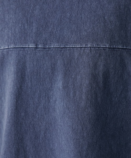 Soiunique（スワユニーク）の「ピグメント加工　胸切り替えライン入ＢＩＧシルエット長袖Ｔシャツ　［Soiunique］（Tシャツ/カットソー・レディース・ブラック/ネイビー/レッド・M/L）」の6枚目の写真