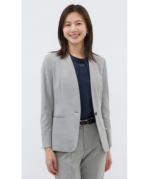 AOYAMA(アオヤマ)の「【着回し力抜群◎ジャケット】自宅で洗える!Vカラージャケット|超ストレッチ/UVカット/防止シワ/ワキ消臭|セットアップ着用可〈大きいサイズあり〉(スーツジャケット・レディース・ライトグレー・11号/9号/13号/7号/5号/17号/15号)」の7枚目の写真