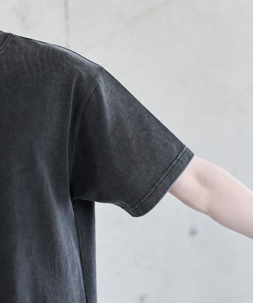 ASTRONOMY(アストロノミー)の「ESSENTIAL COTTON CROPPED T-SHIRT(Tシャツ/カットソー・メンズ・ブラック/ホワイト/ブラック系/ブラウン系/グレー系・S/M/L/XL)」の9枚目の写真
