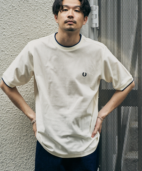 417 EDIFICE（フォーワンセブンエディフィス）の「FRED PERRY 417別注  Textured Single Tipped Tシャツ（Tシャツ/カットソー・メンズ・チャコールグレー/アイボリー/ネイビー・MEDIUM/LARGE/X-LARGE）」の17枚目の写真