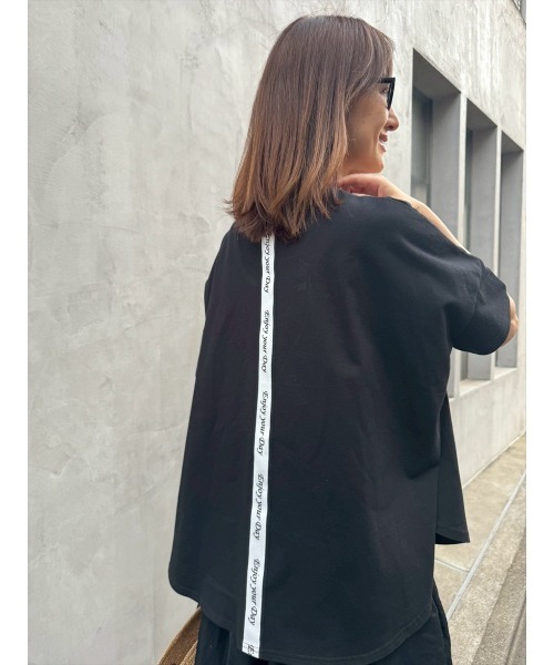 Day and Grade(デイアンドグレイド)の「【前田ゆかセレクト】バッグロゴTシャツ(Tシャツ/カットソー・レディース・ホワイト/ブラック・FREE)」の17枚目の写真