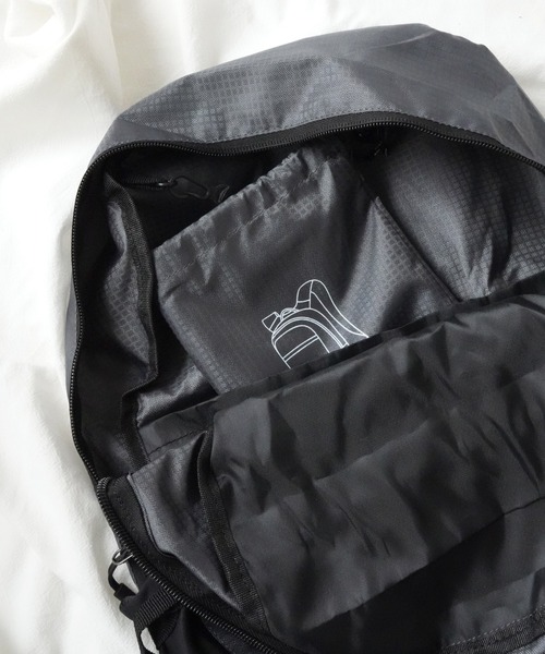 Port（ポート）の「【 Port / ポート 】 パッカブル デイリー ナイロンリュック #（バックパック/リュック・レディース・ブラック/グレー・FREE）」の9枚目の写真
