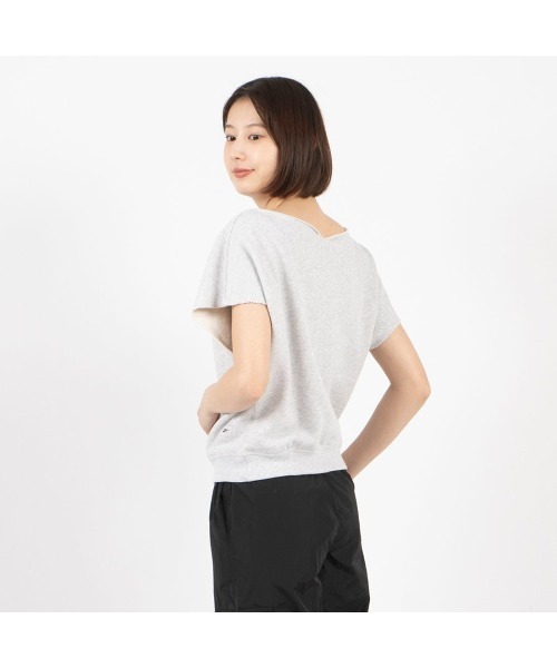 Reebok(リーボック)の「スタジオ スタイル スウェットシャツ / STUDIO STYLE SWEATSHIRT(Tシャツ/カットソー・レディース・ライトグレー/ブラック・XX-LARGE/LARGE/X-LARGE/MEDIUM/SMALL)」の5枚目の写真