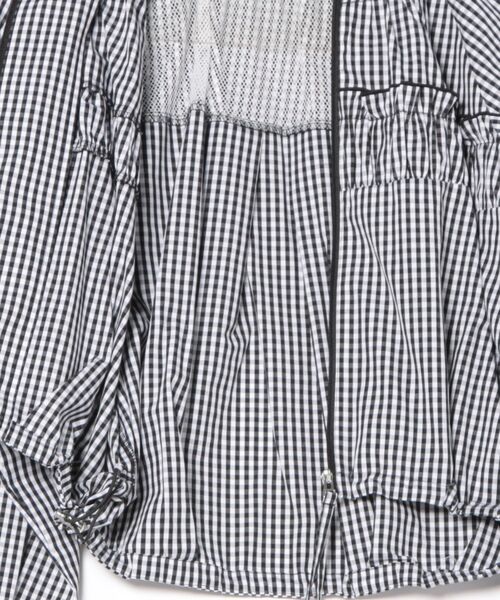 LILY BROWN（リリーブラウン）の「UVサッカーエンボスフリル