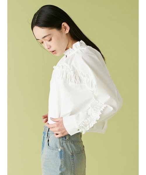 【新品/期間限定値下】リリー ブラウン　UVサッカーエンボスフリルブルゾンタグ付 オフィシャル・MASHアプリ限定カラー】UVサッカーエンボスフリル