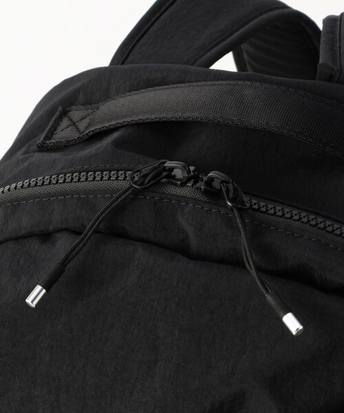 NIKE（ナイキ）の「限定展開 NIKE/ナイキ ナイキ オーラ バックパック (24L) / HF7007-010（バックパック/リュック・メンズ・ブラック・ONE SIZE）」の9枚目の写真