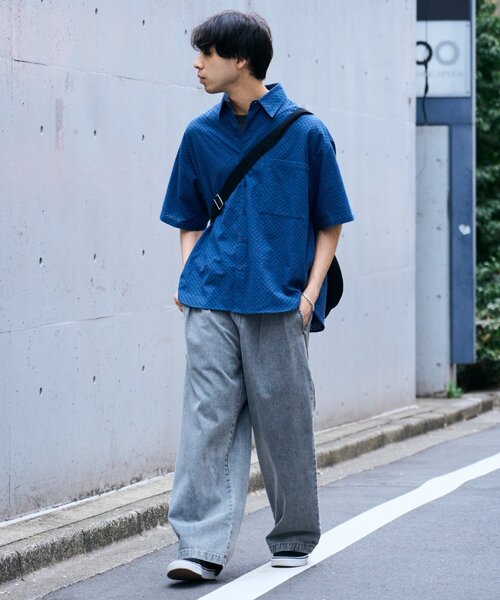 CIAOPANIC TYPY(チャオパニックティピー)の「【通気性◎】ユニセックスジャガード刺繍レースシャツ(シャツ/ブラウス・メンズ・ネイビー/オフホワイト/チャコールグレー・MEDIUM/LARGE)」の6枚目の写真