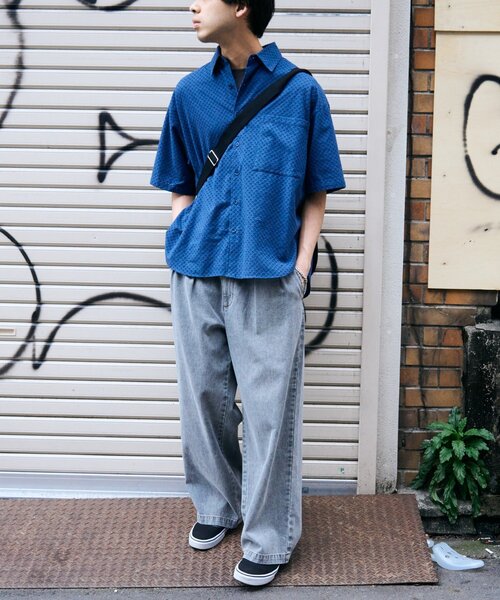 CIAOPANIC TYPY(チャオパニックティピー)の「【通気性◎】ユニセックスジャガード刺繍レースシャツ(シャツ/ブラウス・メンズ・ネイビー/オフホワイト/チャコールグレー・MEDIUM/LARGE)」の17枚目の写真