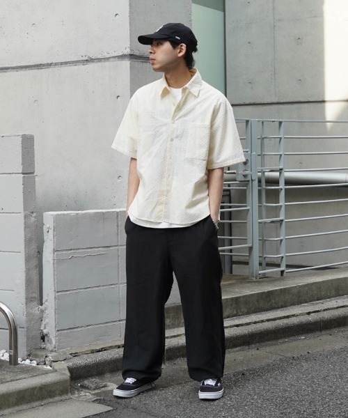 CIAOPANIC TYPY(チャオパニックティピー)の「【通気性◎】ユニセックスジャガード刺繍レースシャツ(シャツ/ブラウス・メンズ・ネイビー/オフホワイト/チャコールグレー・MEDIUM/LARGE)」の7枚目の写真