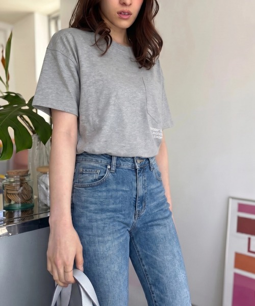 fifth（フィフス）の「刺繍ロゴポケットTシャツ（Tシャツ/カットソー・レディース・ブルーグリーン/グレー/オフホワイト・L/M）」の3枚目の写真