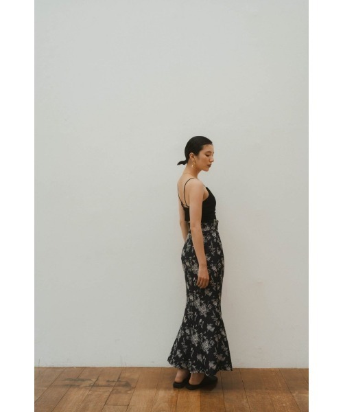 Knuth Marf(クヌースマーフ)の「high end jacquard mermaid skirt(スカート・レディース・ブラック・MEDIUM/SMALL)」の5枚目の写真