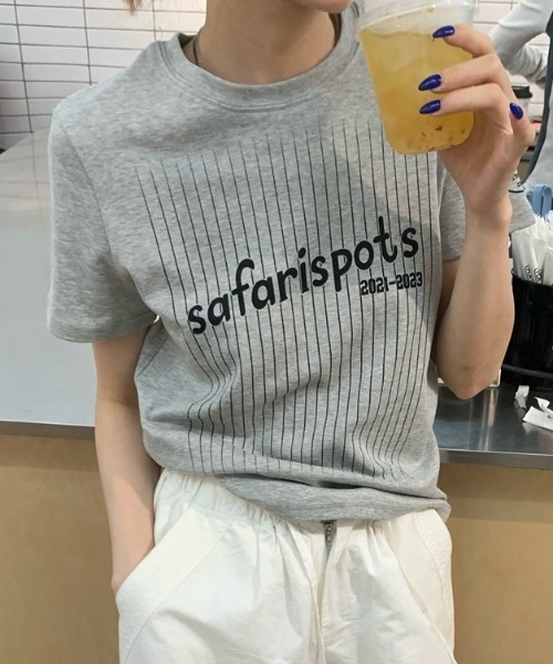 Vipoa(ヴィポア)の「SportyナンバリングロゴTee(Tシャツ/カットソー・レディース・ホワイト/グレー・FREE)」の14枚目の写真