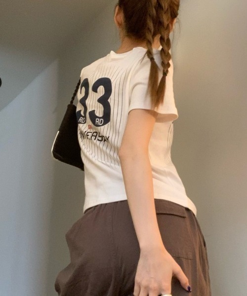 Vipoa(ヴィポア)の「SportyナンバリングロゴTee(Tシャツ/カットソー・レディース・ホワイト/グレー・FREE)」の7枚目の写真