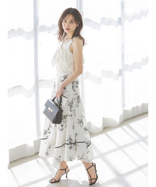 SNIDEL（スナイデル）の「ハンカチヘムスカート（スカート・レディース・アイボリー/ネイビー/その他・0/1）」の7枚目の写真