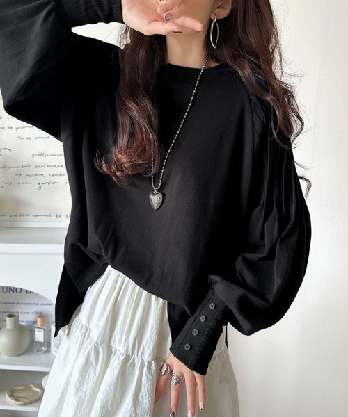 classicalelf(クラシカルエルフ)の「カジュアルな中にも上品さを。綿100%袖山タックラグラン長袖Tシャツ(Tシャツ/カットソー・レディース・ネイビー/ホワイト/ブラック/アイボリー/グレイッシュベージュ・LARGE/MEDIUM/SMALL/X-LARGE)」の16枚目の写真