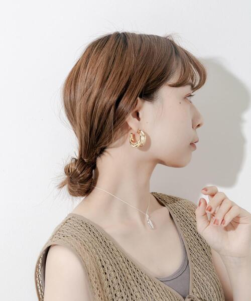 SMELLY(スメリー)の「ソリッドフープピアス(ピアス(両耳用)・レディース・ゴールド・-)」の6枚目の写真