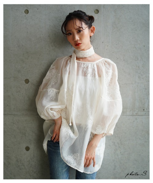 Sawa a la mode(サワアラモード)の「リボン付きシアーブラウストップス(シャツ/ブラウス・レディース・ブラック/アイボリー・FREE)」の15枚目の写真