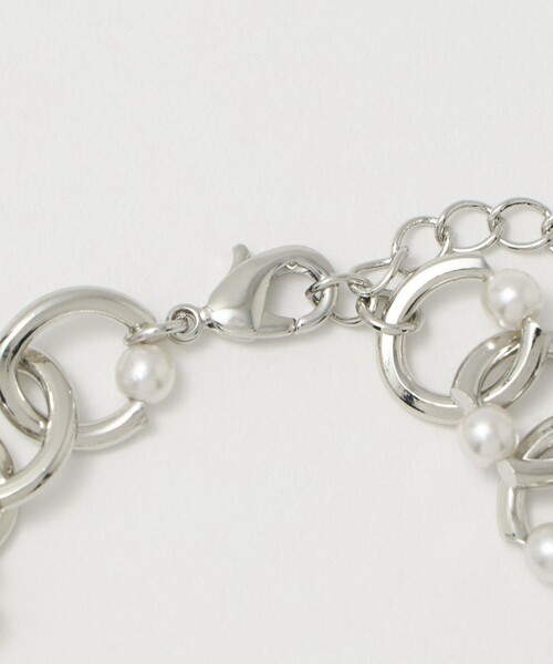 BEAUTY&YOUTH UNITED ARROWS（ビューティーアンドユースユナイテッドアローズ）の「メタル チェーン×パールモチーフ ブレスレット（ブレスレット・レディース・シルバー・FREE）」の5枚目の写真