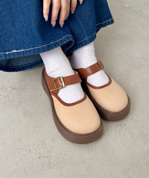 SOLLON.(ソルロン)の「ベルトストラップ厚底サボシューズ(スリッポン・レディース・ブラウン/ベージュ・23.5cm/24.5cm)」の10枚目の写真