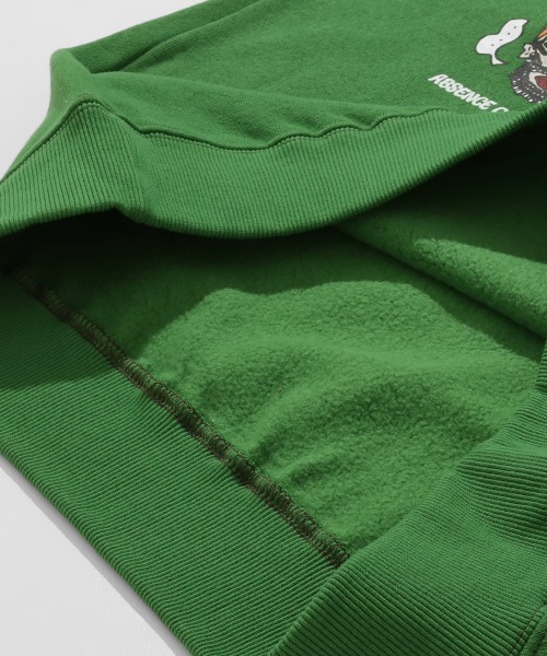 KRIFF MAYER（クリフメイヤー）の「チルタイム裏起毛クルー(顔)（スウェット・メンズ・パープル/チャコール/カラフル/グリーン/グレー/ナチュラル・X-LARGE/LARGE/MEDIUM）」の13枚目の写真