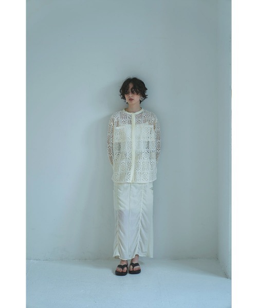 marjour(マージュール)の「LACE COMBINATION SHEER SHIRT(シャツ/ブラウス・レディース・オフホワイト/ブラック・M)」の15枚目の写真