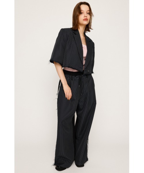 SLY（スライ）の「CROP MANISH TAILOR JK クロップ マニッシュ テイラージャケット 秋服（テーラードジャケット・レディース・ネイビー系/杢グレー・FREE）」の17枚目の写真