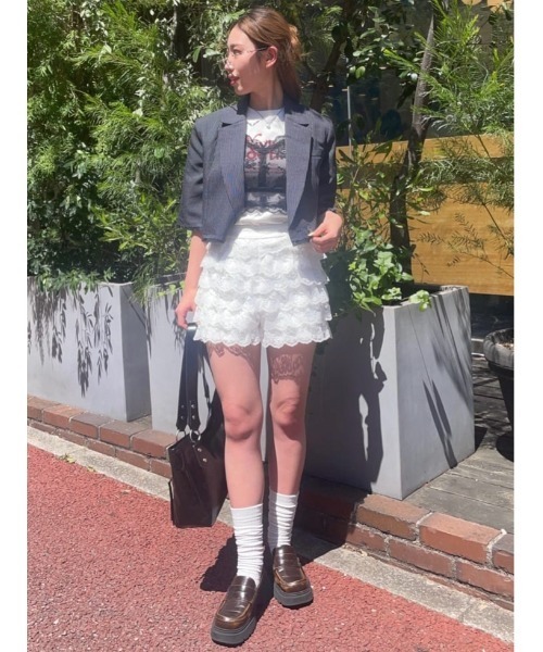 SLY（スライ）の「CROP MANISH TAILOR JK クロップ マニッシュ テイラージャケット 秋服（テーラードジャケット・レディース・ネイビー系/杢グレー・FREE）」の4枚目の写真