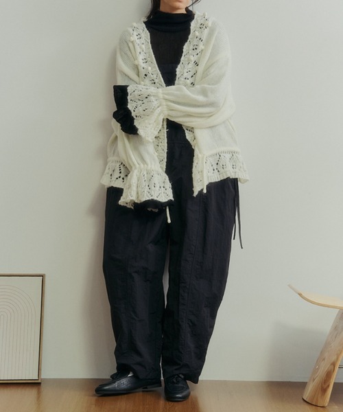 Libra Cue(リブラ キュー)の「バレルシルエットオールインワン(サロペット/オーバーオール・レディース・ベージュ/ブラック・FREE)」の13枚目の写真