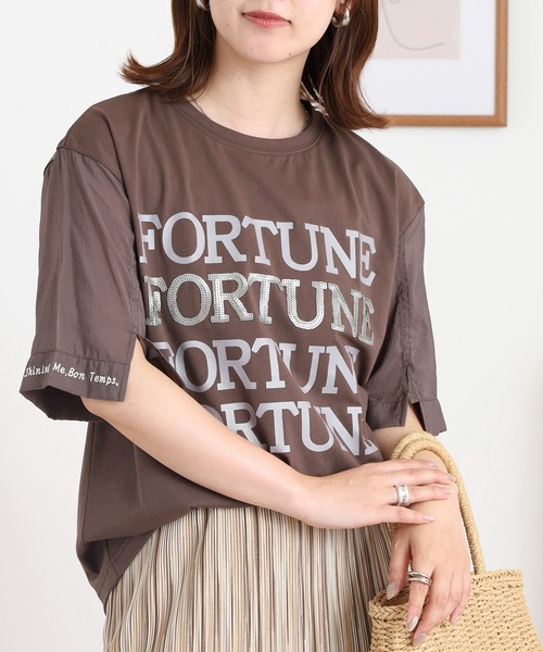 EGLANTINE(エグランティーヌ)の「EGLANTINE ロゴスパンコール半袖カットソー(Tシャツ/カットソー・レディース・サンドベージュ/ブラック/レンガ/ダークブラウン・38)」の2枚目の写真