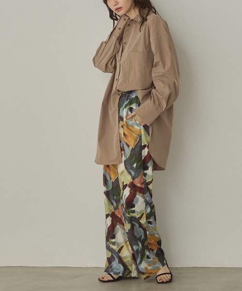 hunch（ハンチ）の「ジョーゼット柄 ストレートパンツ（その他パンツ・レディース・ブラック系その他/カラフル・FREE）」の3枚目の写真