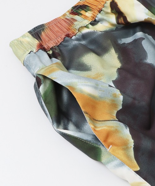 hunch（ハンチ）の「ジョーゼット柄 ストレートパンツ（その他パンツ・レディース・ブラック系その他/カラフル・FREE）」の7枚目の写真