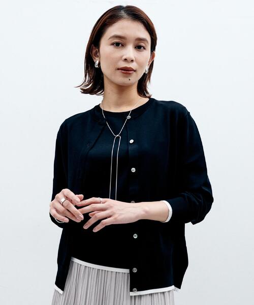 UNTITLED（アンタイトル）の「【朝晩の羽織に/アンサンブル可/薄手】ベーシッククルーネックカーディガン（カーディガン/ボレロ・レディース・ベージュ系4/ブルー系その他/ブラック系4/アイボリー系4/レッド系1・48/44/04/02/00）」の9枚目の写真