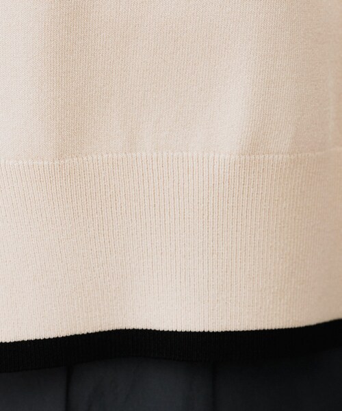 UNTITLED（アンタイトル）の「【朝晩の羽織に/アンサンブル可/薄手】ベーシッククルーネックカーディガン（カーディガン/ボレロ・レディース・ベージュ系4/ブルー系その他/ブラック系4/アイボリー系4/レッド系1・48/44/04/02/00）」の21枚目の写真