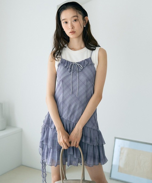 earth music&ecology（アースミュージックアンドエコロジー）の「フロントリボンチェックミニキャミワンピース（ワンピース・レディース・ブラウン系その他4/グレー系その他3・FREE）」の2枚目の写真