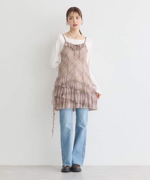 earth music&ecology（アースミュージックアンドエコロジー）の「フロントリボンチェックミニキャミワンピース（ワンピース・レディース・ブラウン系その他4/グレー系その他3・FREE）」の11枚目の写真