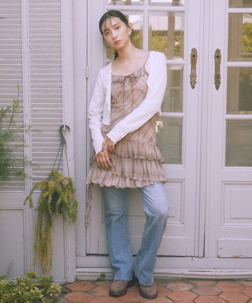 earth music&ecology（アースミュージックアンドエコロジー）の「フロントリボンチェックミニキャミワンピース（ワンピース・レディース・ブラウン系その他4/グレー系その他3・FREE）」の5枚目の写真