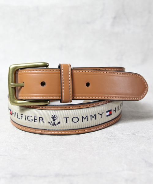 TOMMY HILFIGER(トミーヒルフィガー)の「TOMMY HILFIGER レザーロゴ入りベルト(ベルト・メンズ・ブラック/ナチュラル/カーキ/ネイビー・32/34/36/38/40)」の1枚目の写真