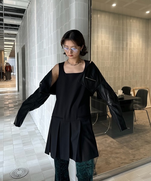 トップス SQUARE NECK LADY LIKE PLEATS TOP SQUARE NECK LADY LIKE PLEATS TOP